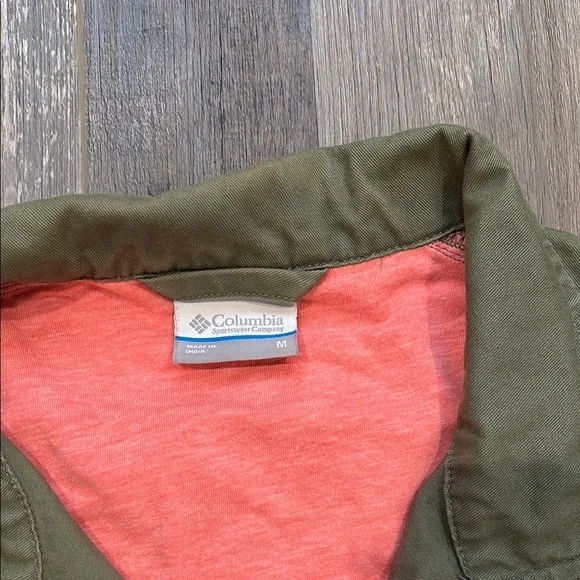 Columbia Olive Green Vest Size Medium - Picture 2 of 4